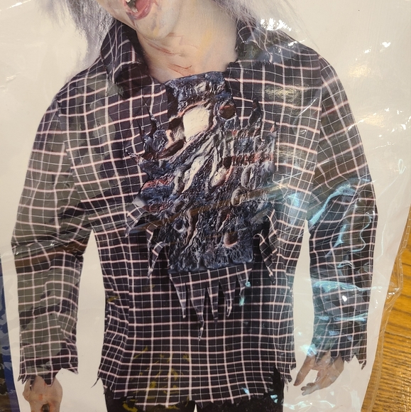 Halloween Costume - Zombie 3D Guts Shirt - Picture 3 of 5